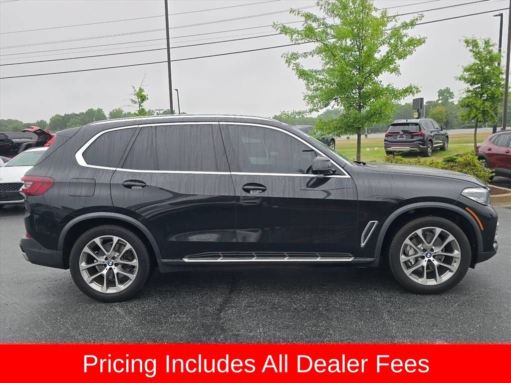Used 2022 BMW X5 xDrive40i w/ Premium Package AWD/4WD image 2