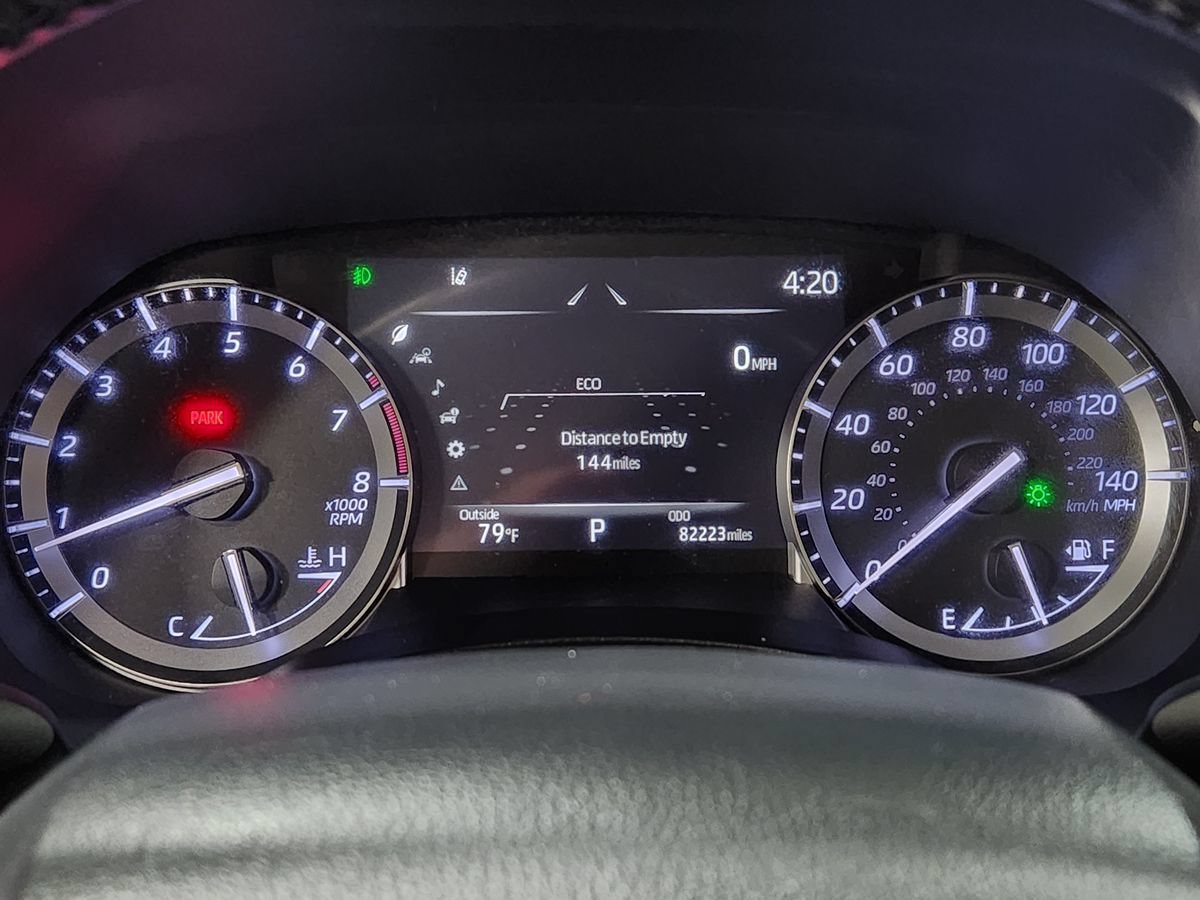 Used 2022 Toyota Highlander XLE FWD image 34