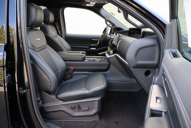New 2025 Ford Expedition Max Platinum w/ Stealth Performance Package image 44