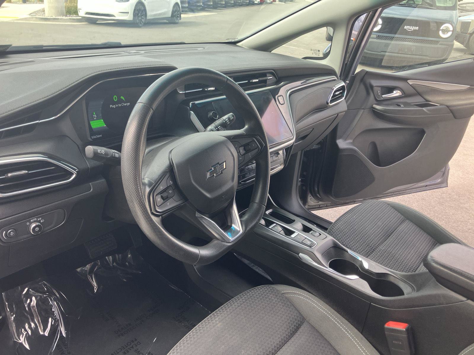 Used 2023 Chevrolet Bolt LT w/ Driver Confidence Package FWD image 12
