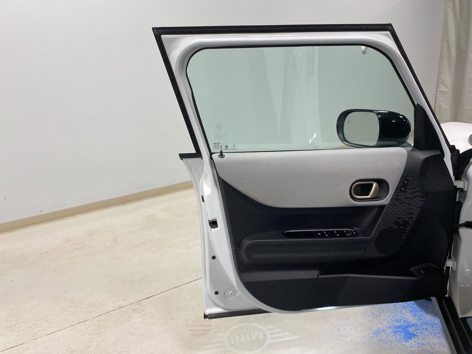 Certified 2025 MINI Cooper S image 20