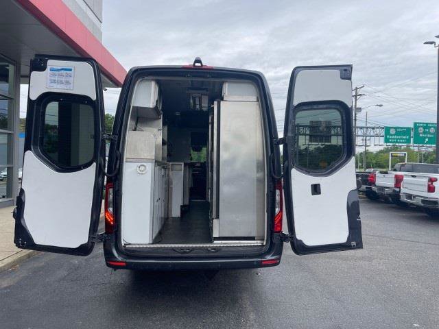 Used 2020 Mercedes-Benz Sprinter 4500 w/ Premium Plus Package image 34