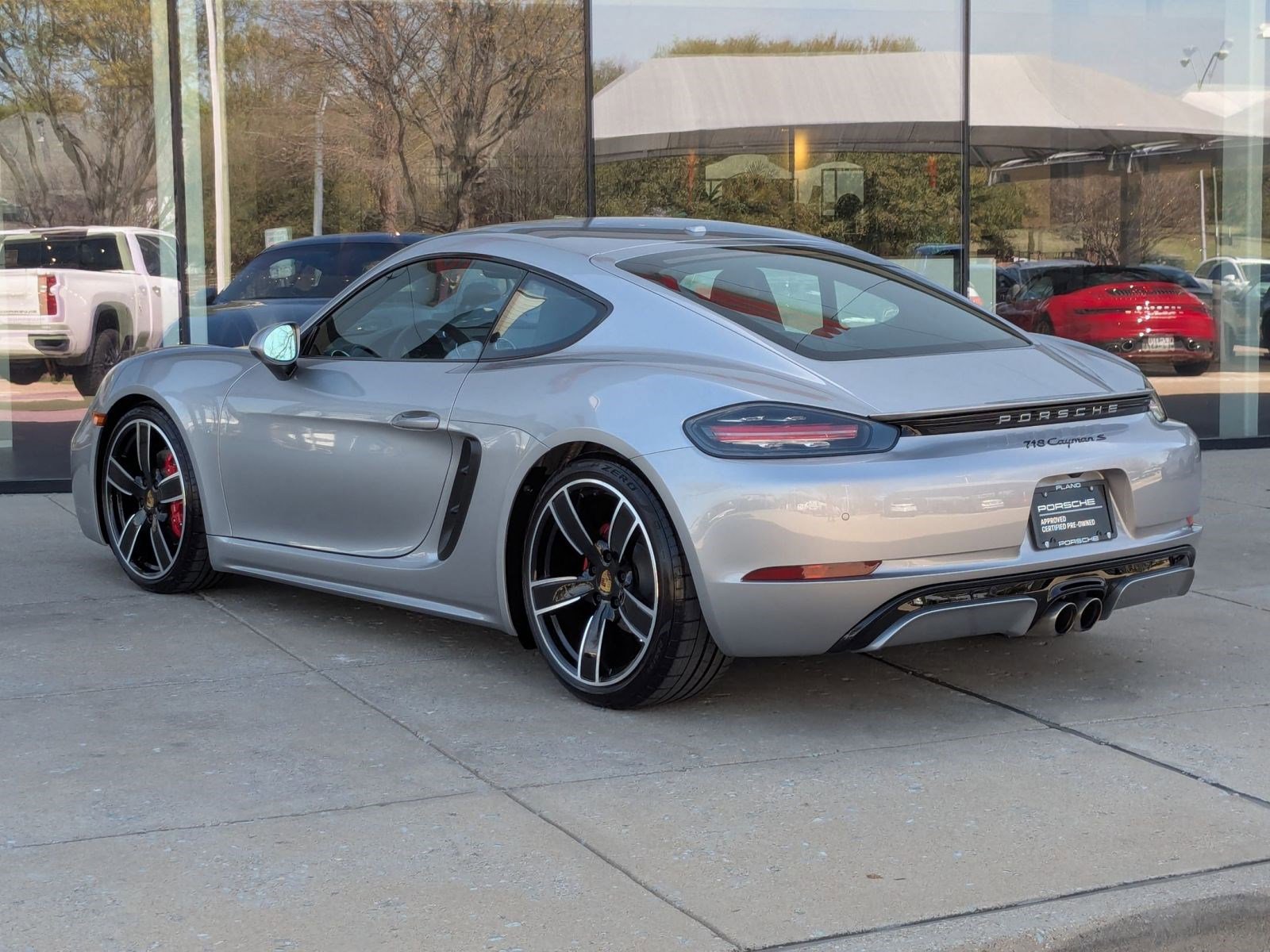 Certified 2025 Porsche 718 Cayman S video 3