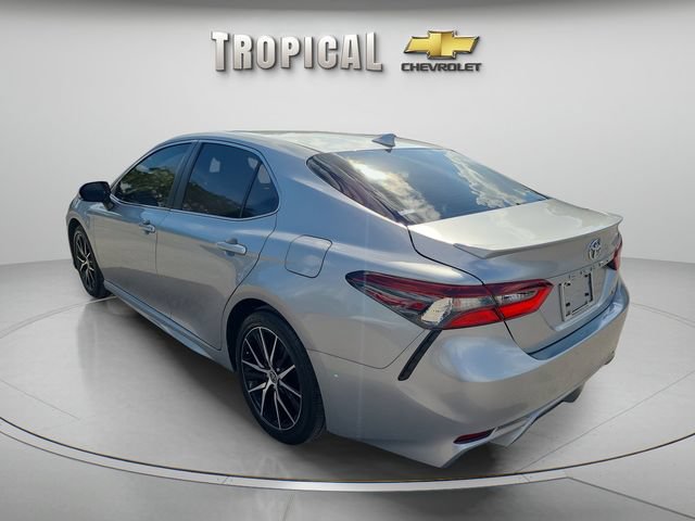 Used 2023 Toyota Camry SE w/ Convenience Package FWD image 3