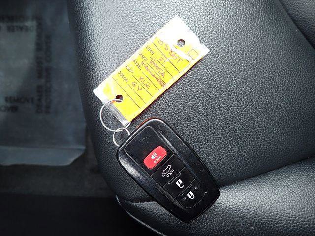 Certified 2021 Toyota Highlander XLE image 30