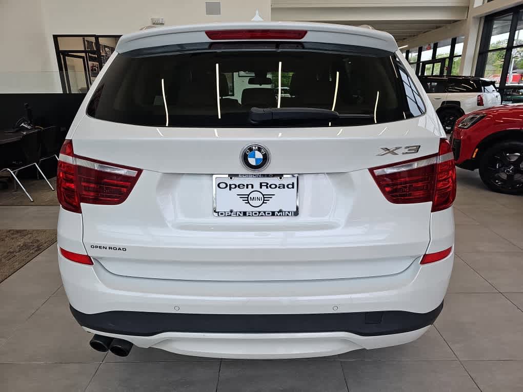 Used 2017 BMW X3 xDrive28i AWD/4WD image 2