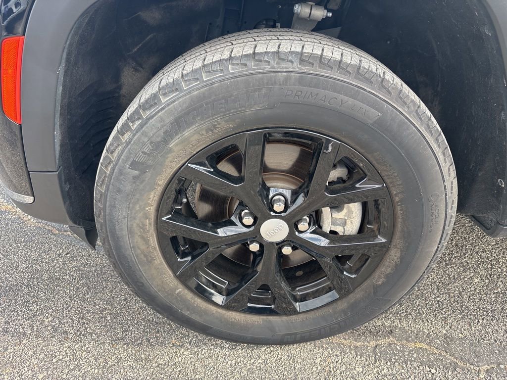 Used 2022 Jeep Grand Cherokee L Limited image 15