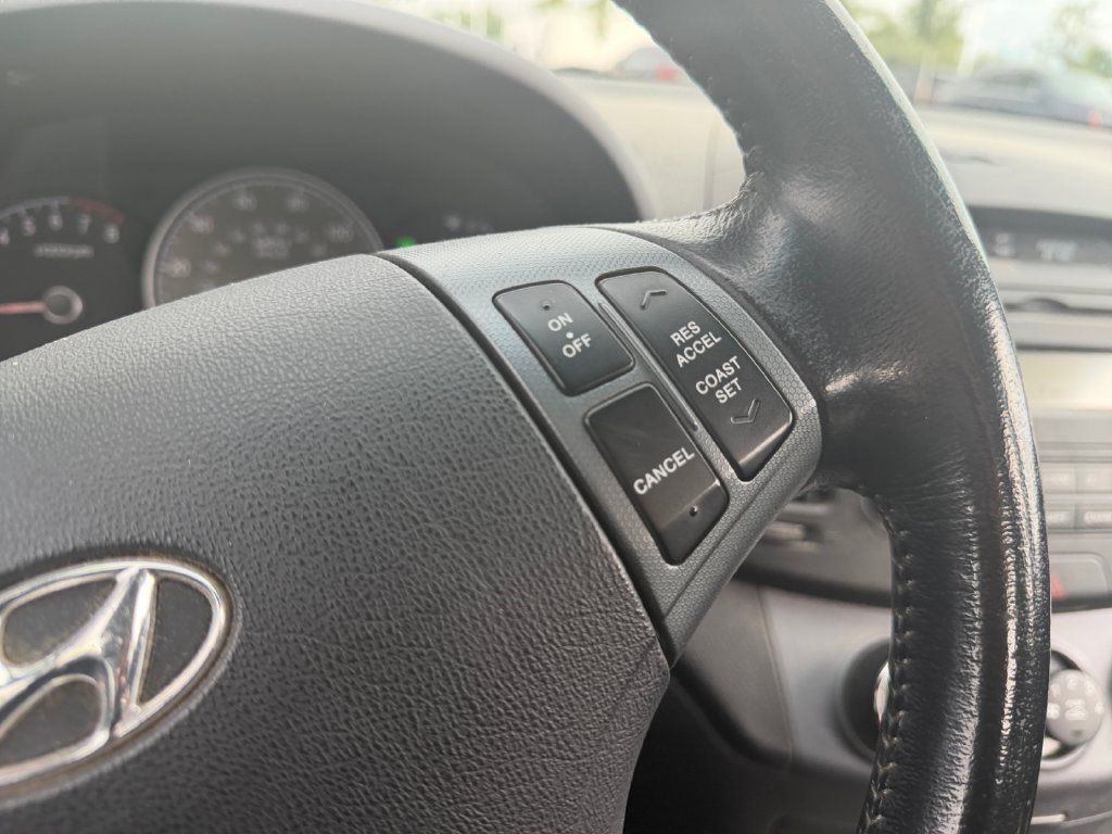 Used 2009 Hyundai Elantra SE FWD image 18