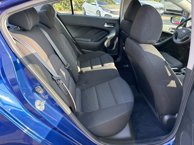 Used 2017 Kia Forte LX FWD image 11