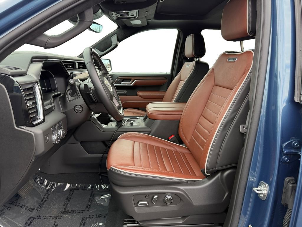 Used 2025 GMC Sierra 1500 Denali Ultimate image 9