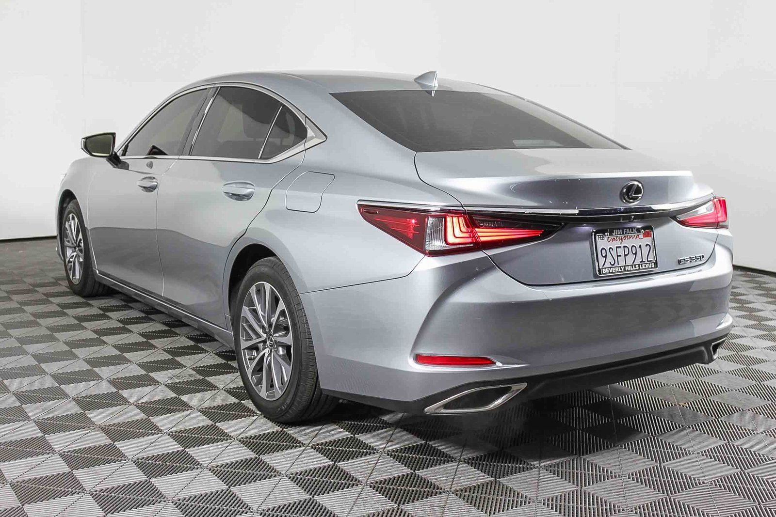 Used 2025 Lexus ES 350 image 6