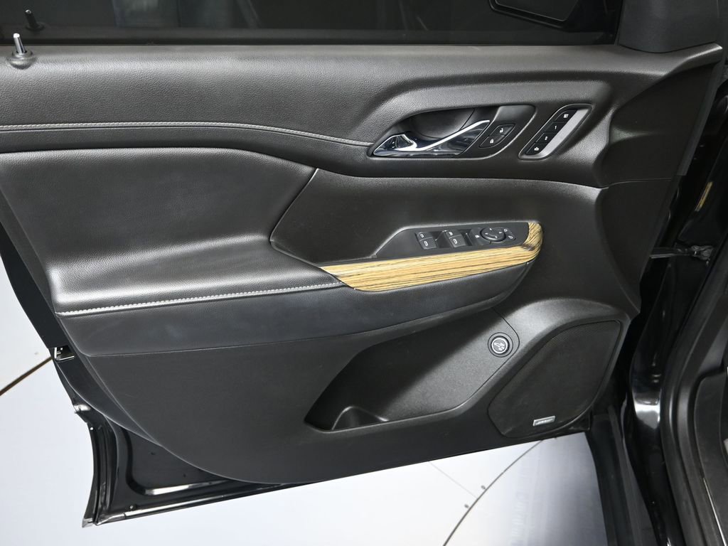 Used 2019 GMC Acadia Denali w/ Technology Package image 10