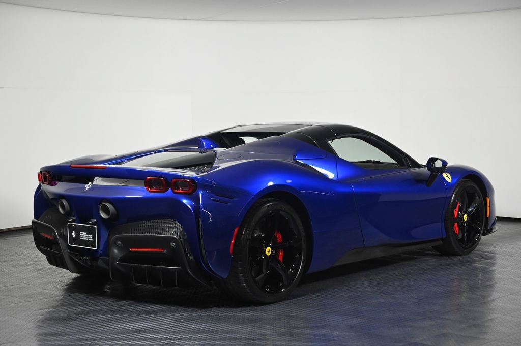 Used 2025 Ferrari SF90 Spider AWD/4WD image 9