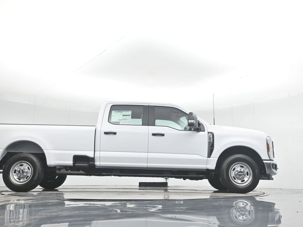 New 2026 Ford F250 XL w/ XL Chrome Package image 36