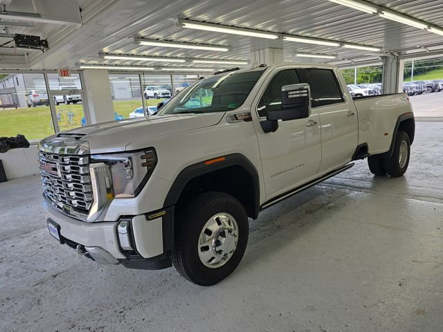 Certified 2024 GMC Sierra 3500 Denali w/ Denali Reserve Package image 2