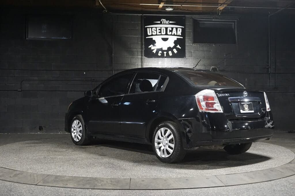 Used 2010 Nissan Sentra 2.0 S w/ Convenience Pkg FWD image 3