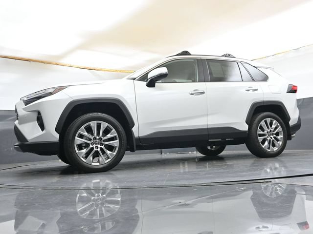 Used 2025 Toyota RAV4 Limited w/ Weather Package AWD/4WD image 30