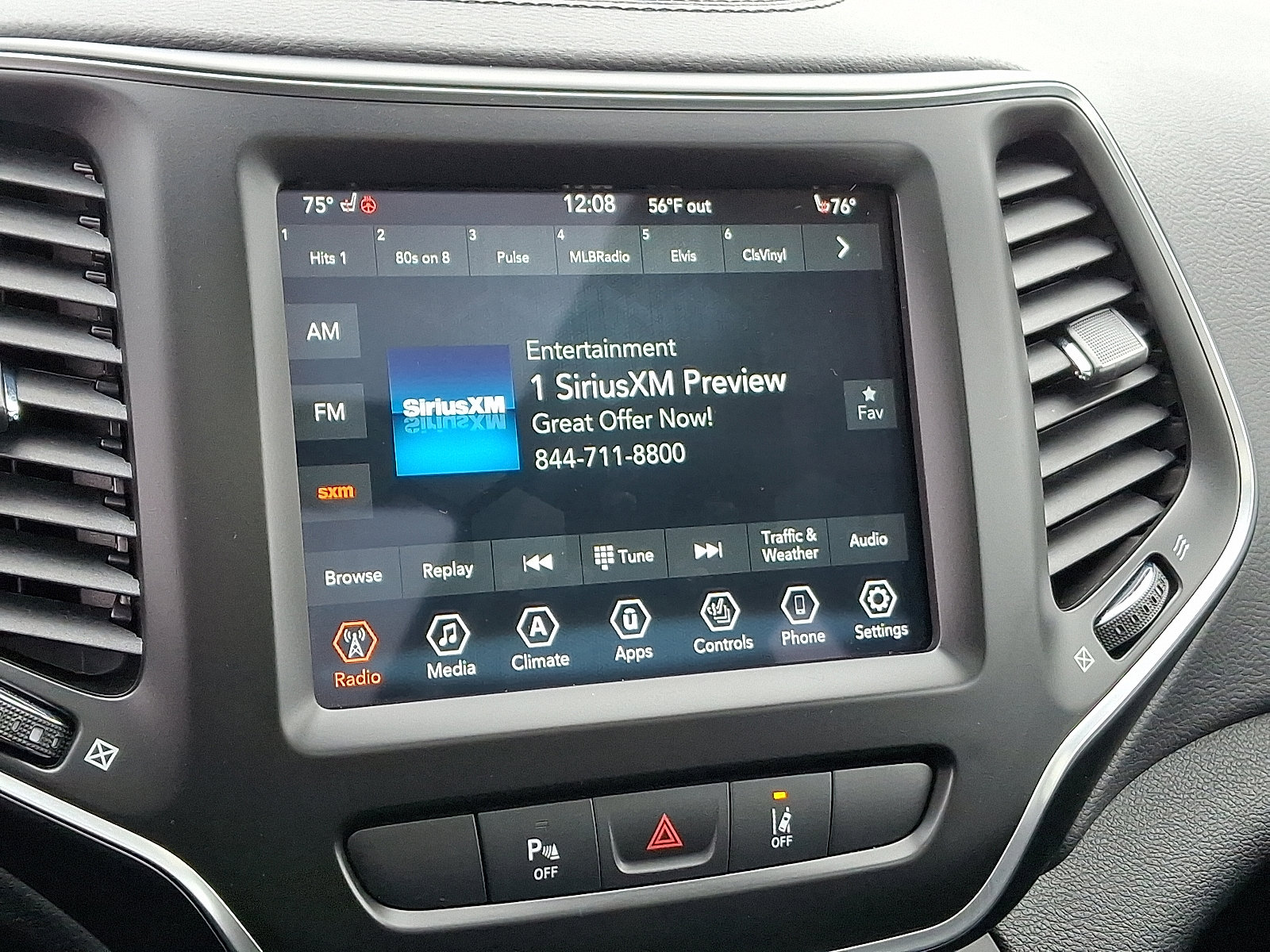 Certified 2021 Jeep Cherokee Latitude Lux w/ Sun & Sound Group image 17