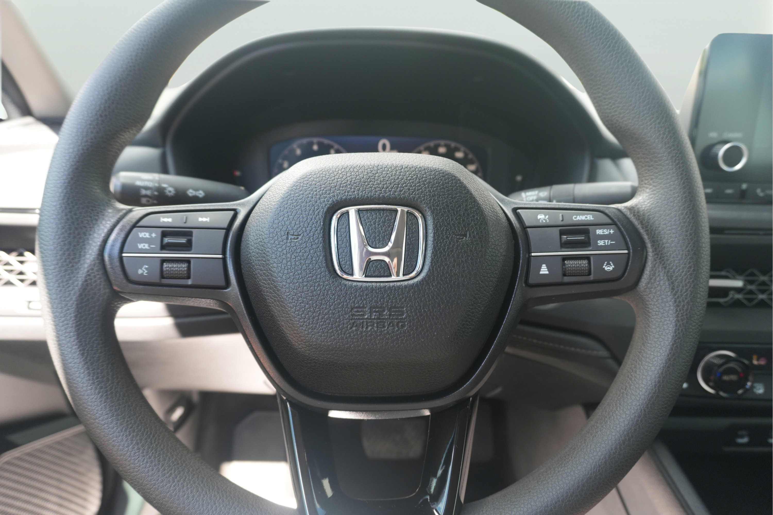 Used 2025 Honda Accord SE image 39
