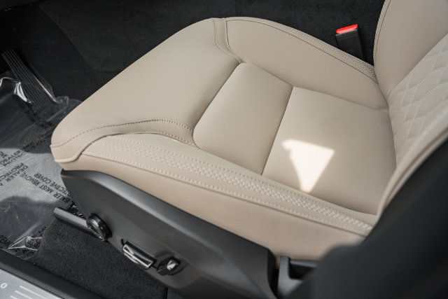 New 2026 Volvo XC90 B6 Plus w/ Protection Package Premier AWD/4WD image 37
