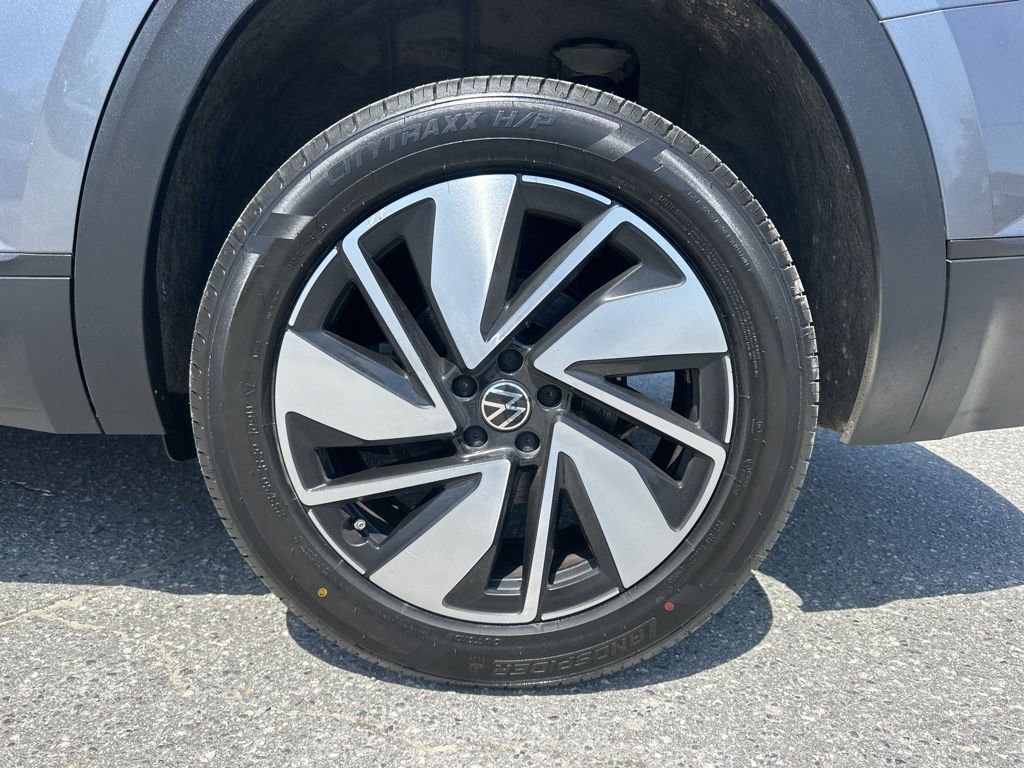 Used 2024 Volkswagen Atlas SE FWD image 28