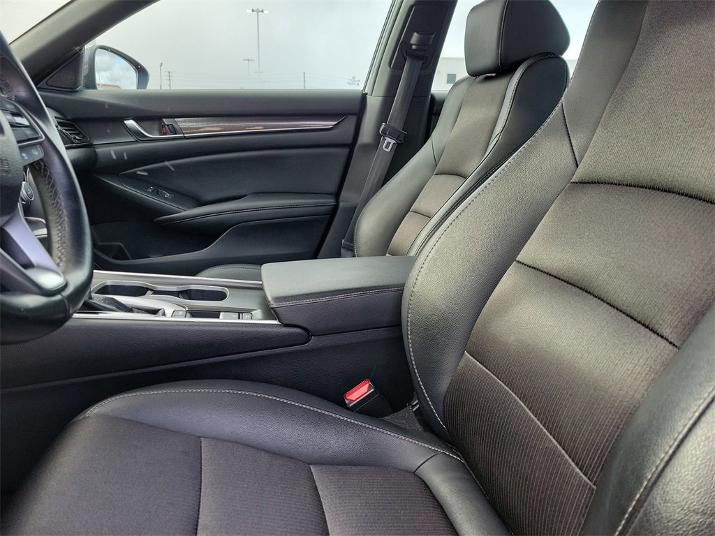 Used 2019 Honda Accord Sport image 16
