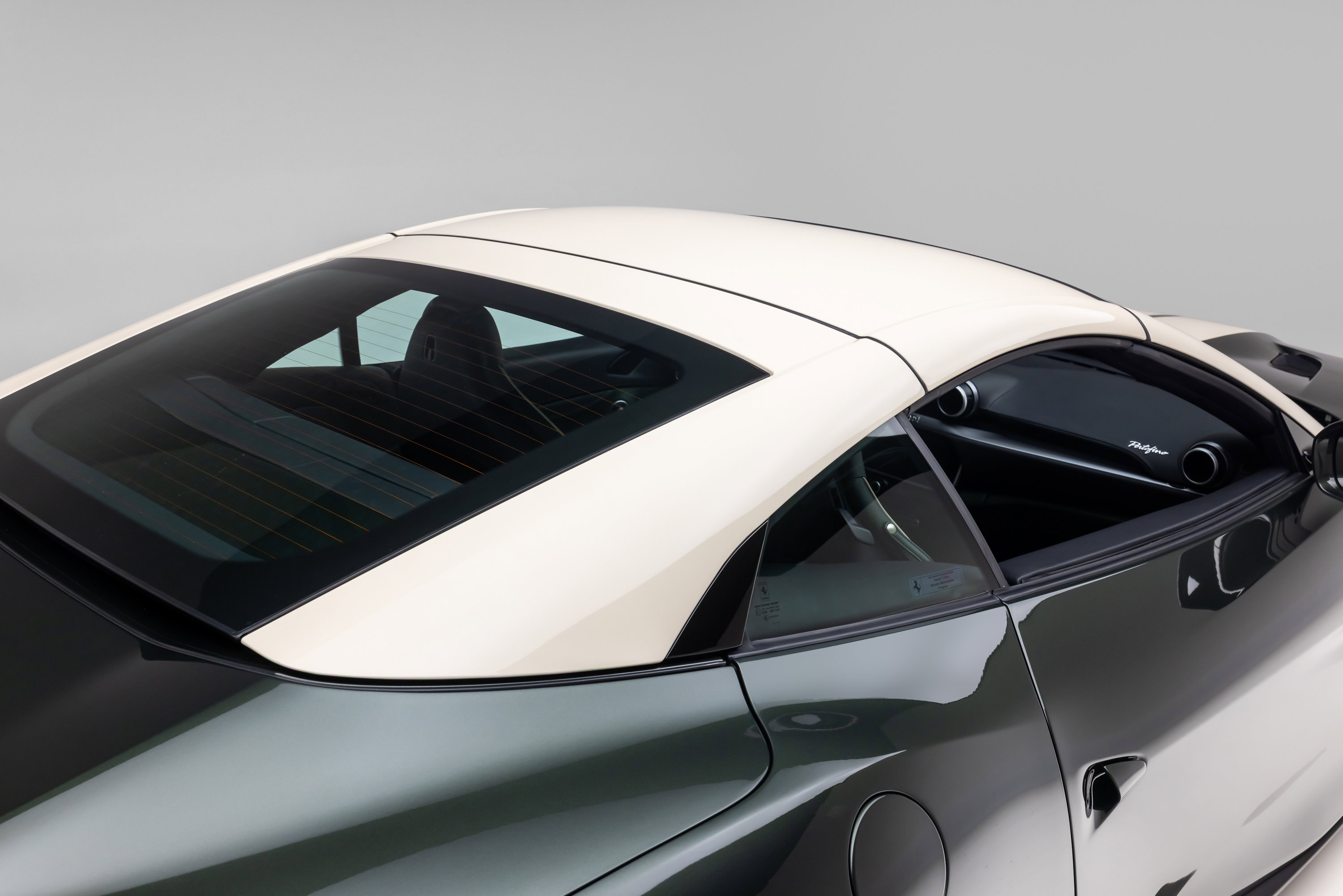 Certified 2019 Ferrari Portofino RWD image 36