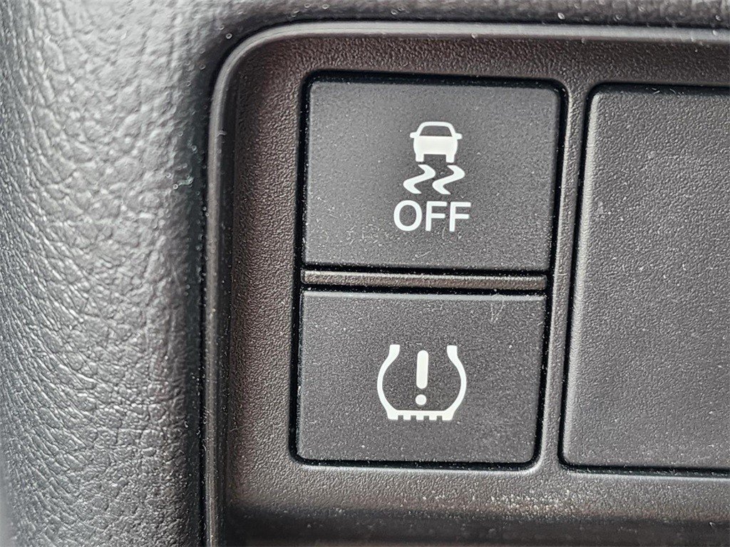 Used 2018 Honda CR-V LX image 23