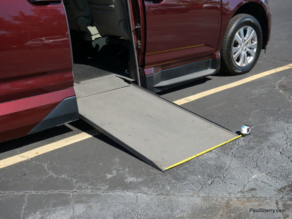 Used 2016 Honda Odyssey EX image 15