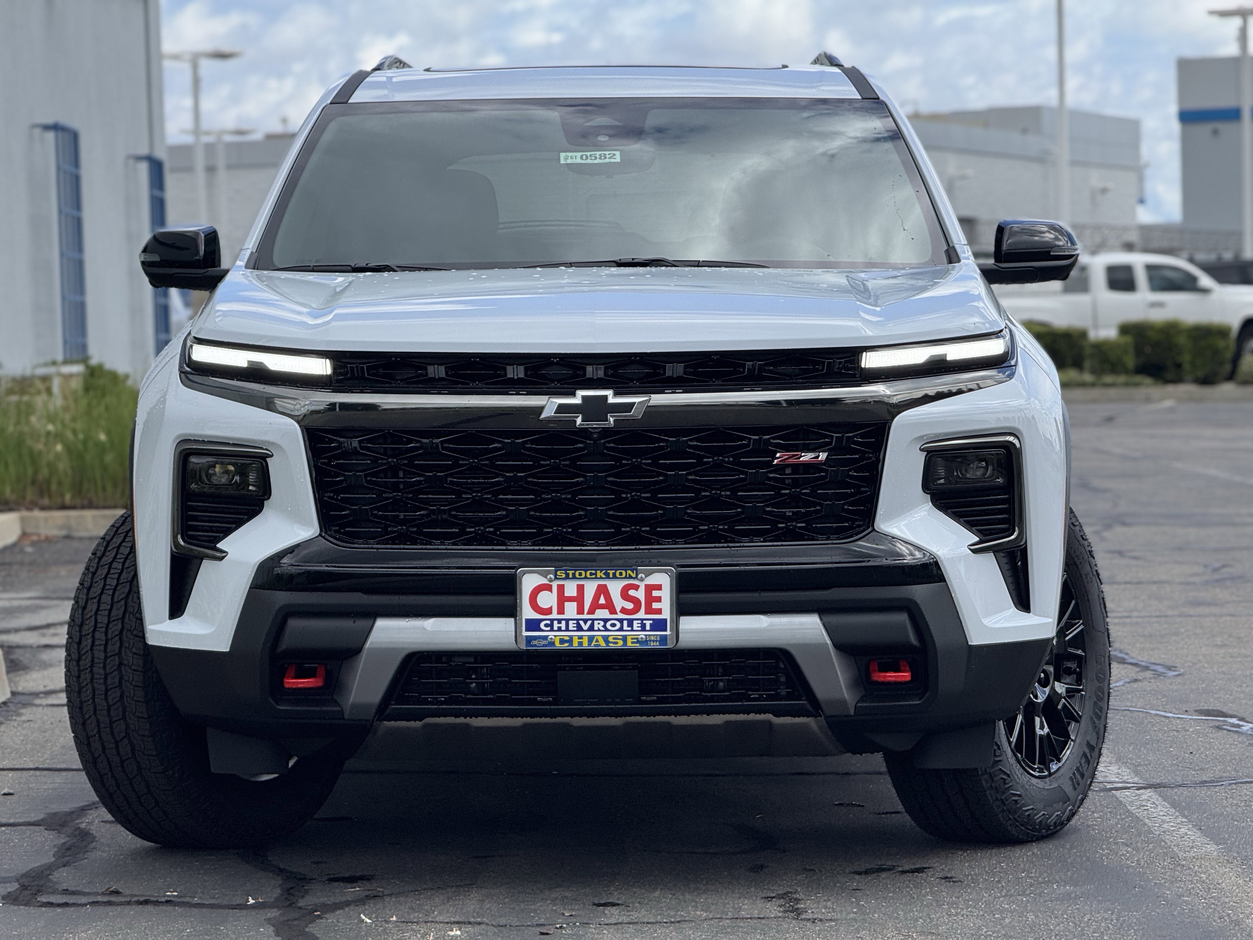 New 2026 Chevrolet Traverse Z71 w/ Driver Confidence Package image 2