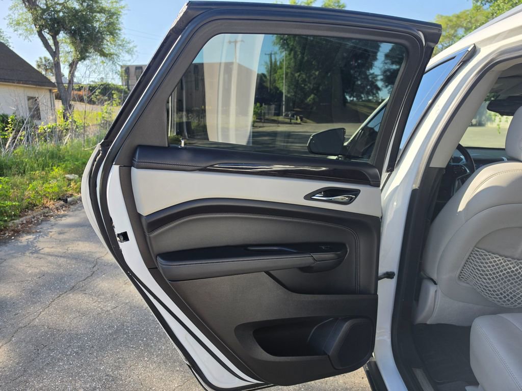 Used 2016 Cadillac SRX Performance w/ Driver Assist Package image 32