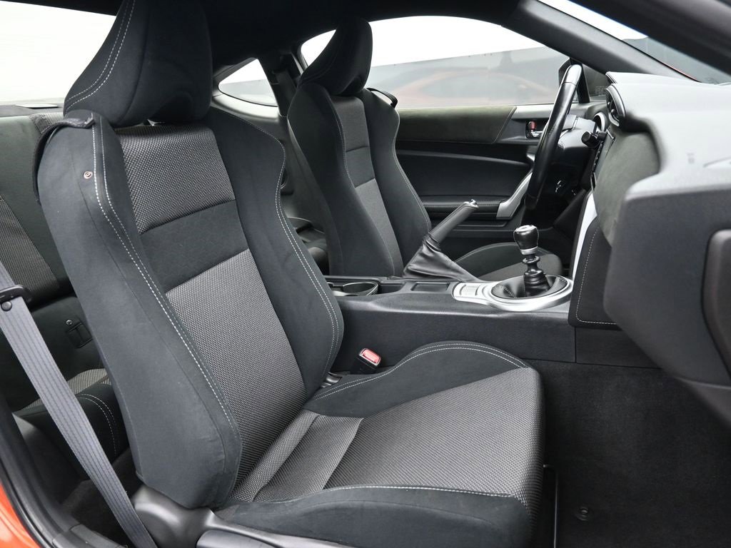 Used 2017 Toyota 86 image 21