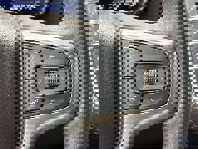 Used 2022 Chevrolet Suburban Z71 w/ Luxury Package image 32