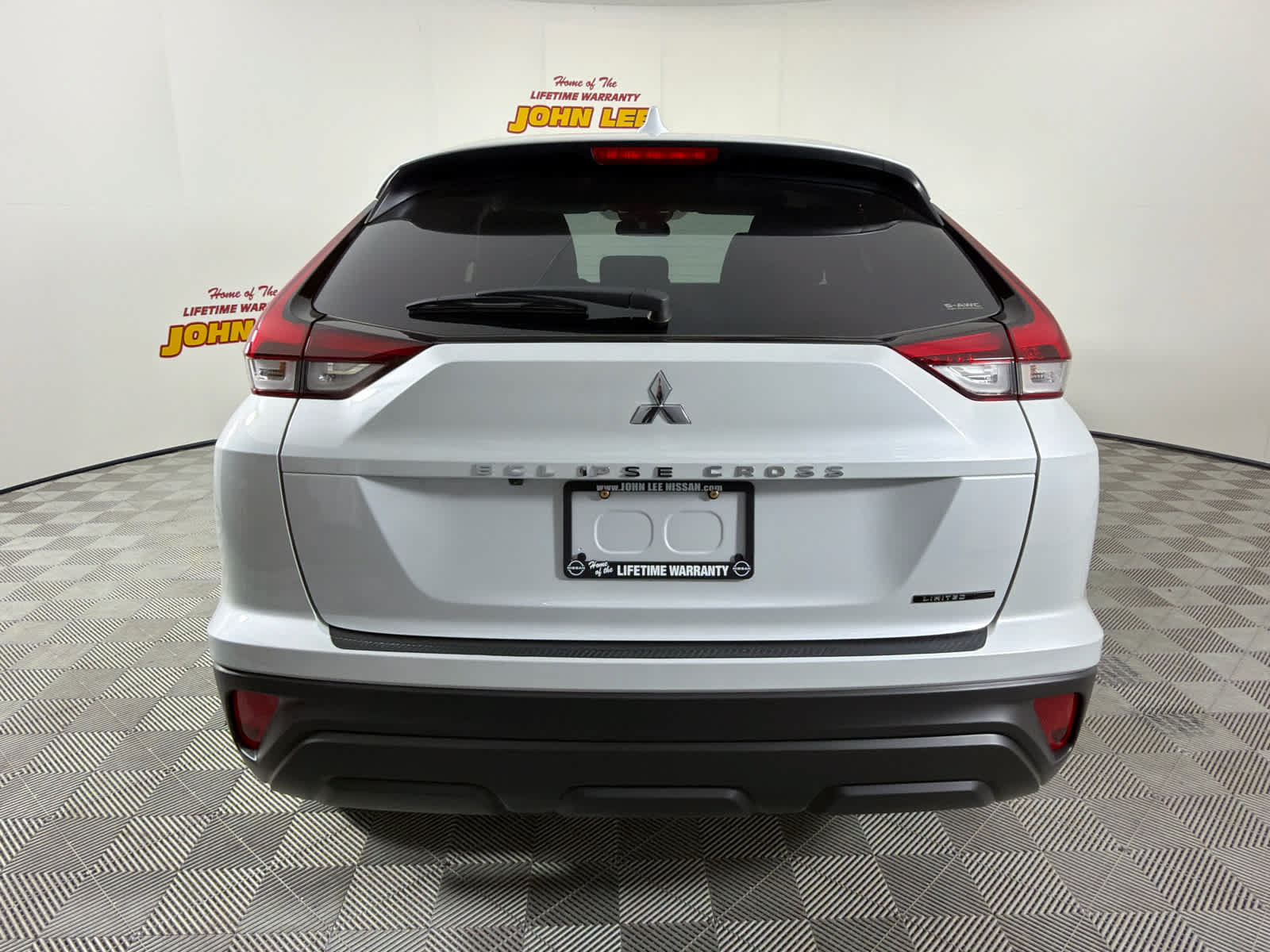 New 2026 Mitsubishi Eclipse Cross LE AWD/4WD image 4