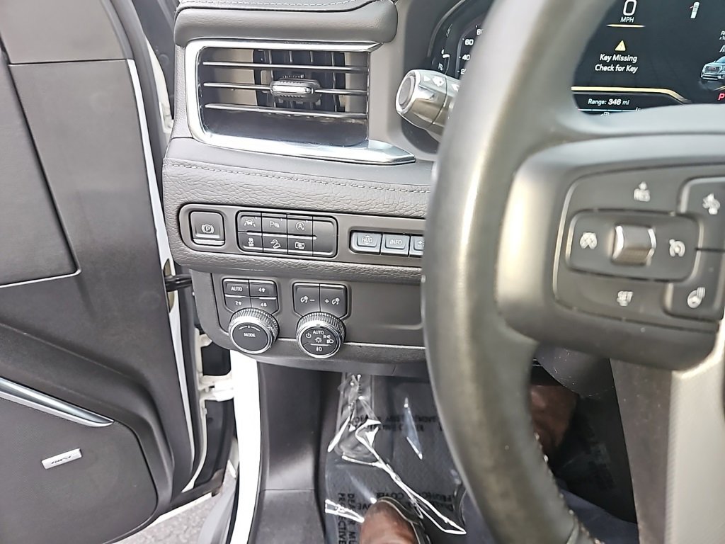 Used 2023 GMC Yukon Denali image 15