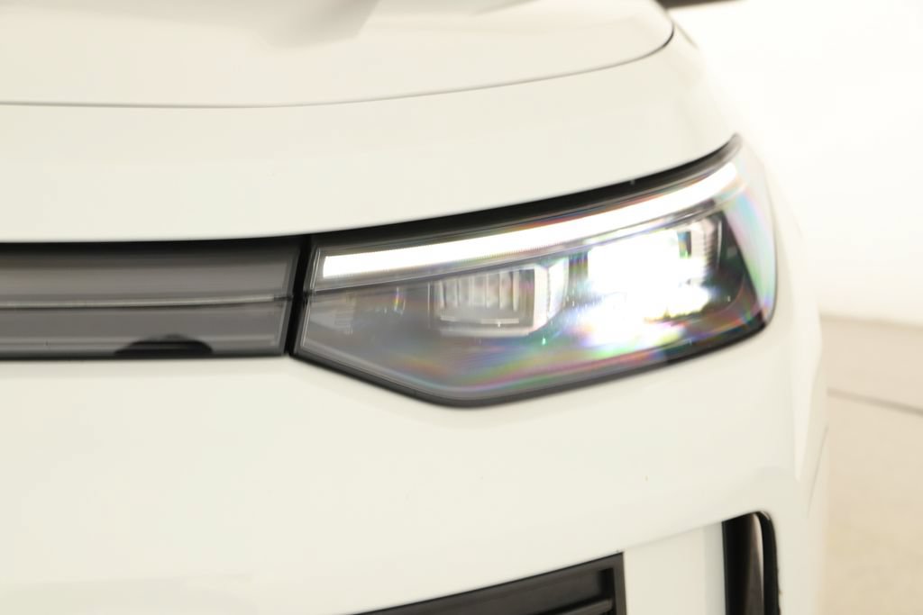 Used 2025 Volkswagen Tiguan S FWD image 34