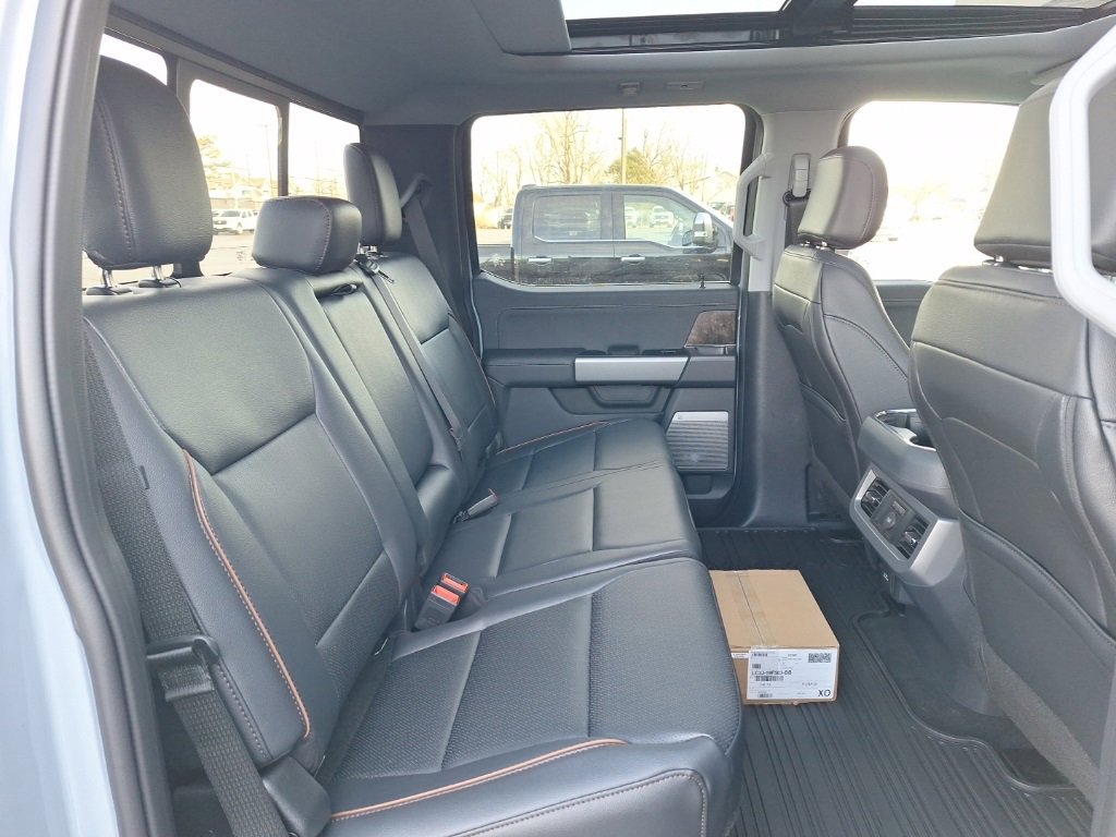 New 2026 Ford F250 Lariat w/ Lariat Premium Package image 21