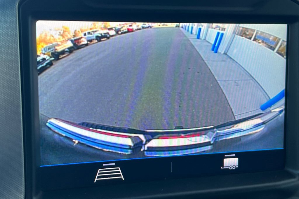 Used 2023 GMC Sierra 3500 SLE w/ SLE Value Package image 15