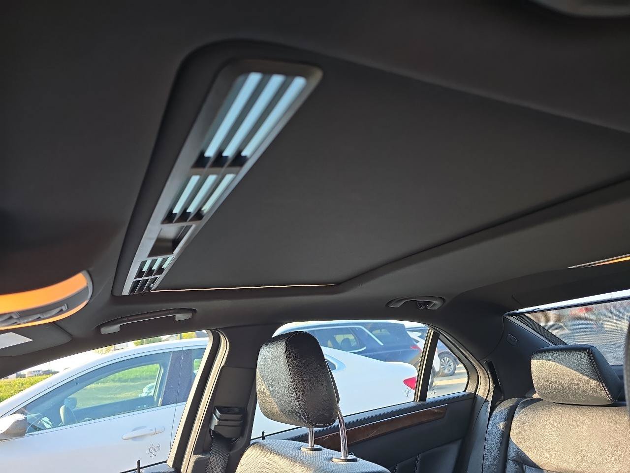 Used 2015 Mercedes-Benz E 400 4MATIC Sedan image 39
