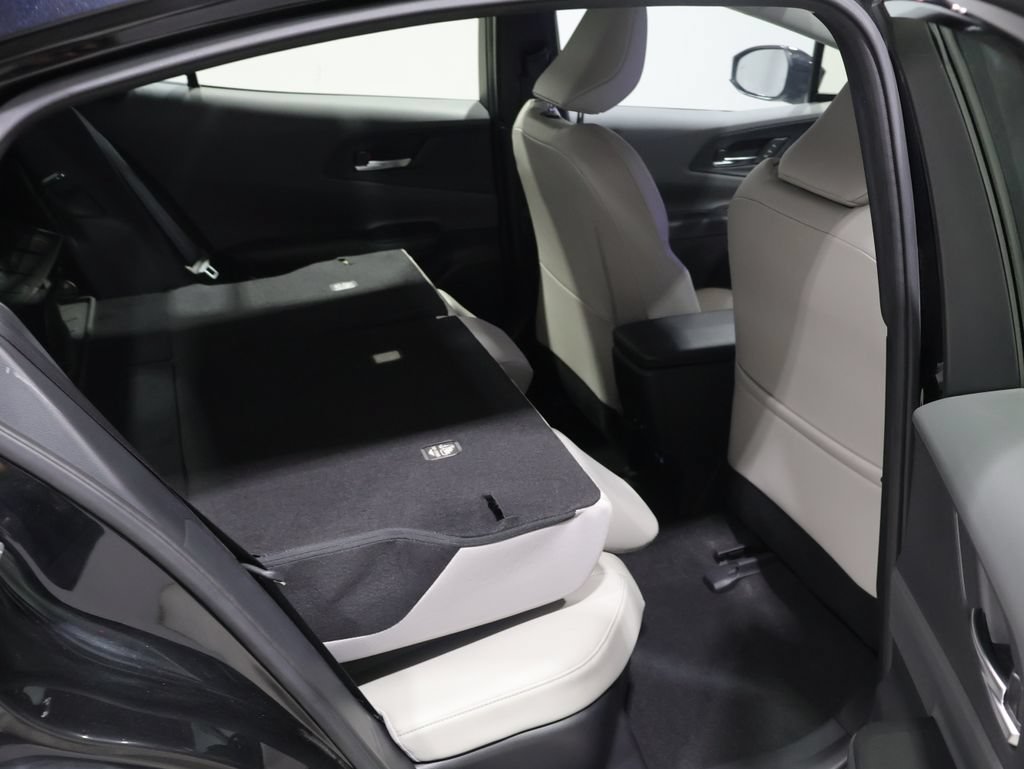 Used 2024 Toyota Prius Limited w/ Limited Premium Package FWD image 21