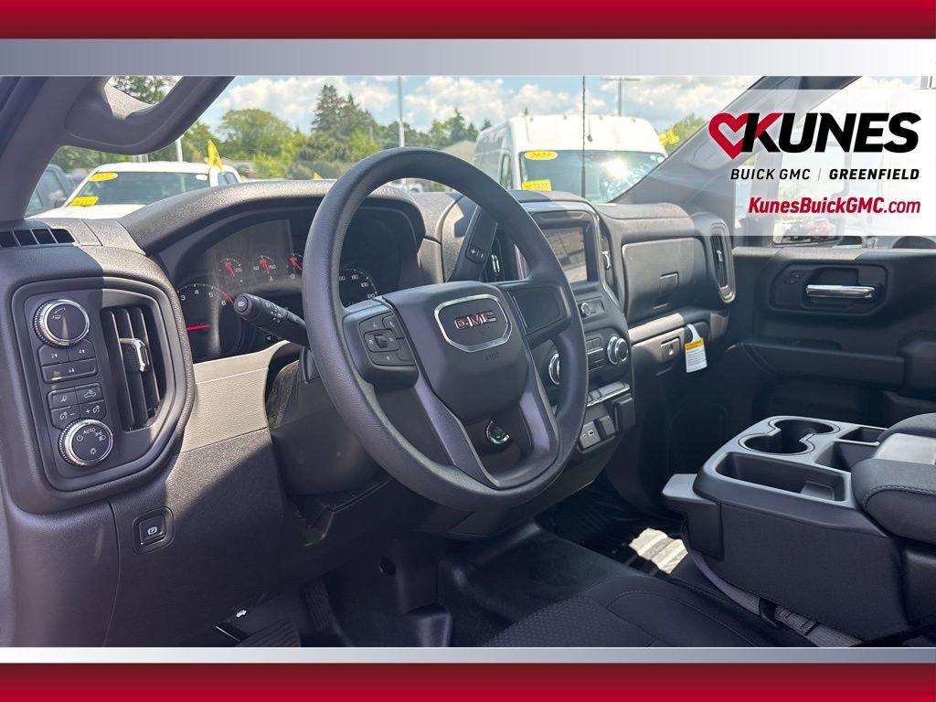 New 2025 GMC Sierra 3500 Pro image 18