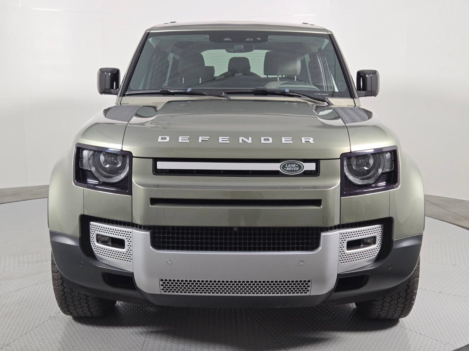 Used 2023 Land Rover Defender 90 S AWD/4WD image 8