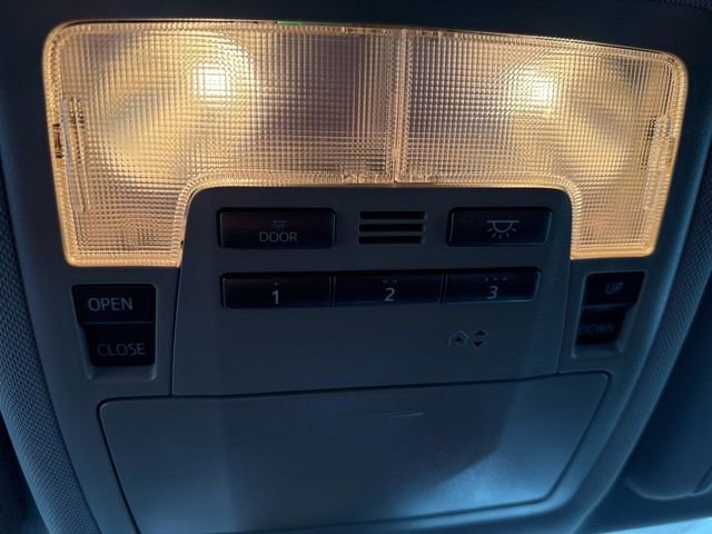 Used 2019 Toyota Highlander XLE image 27