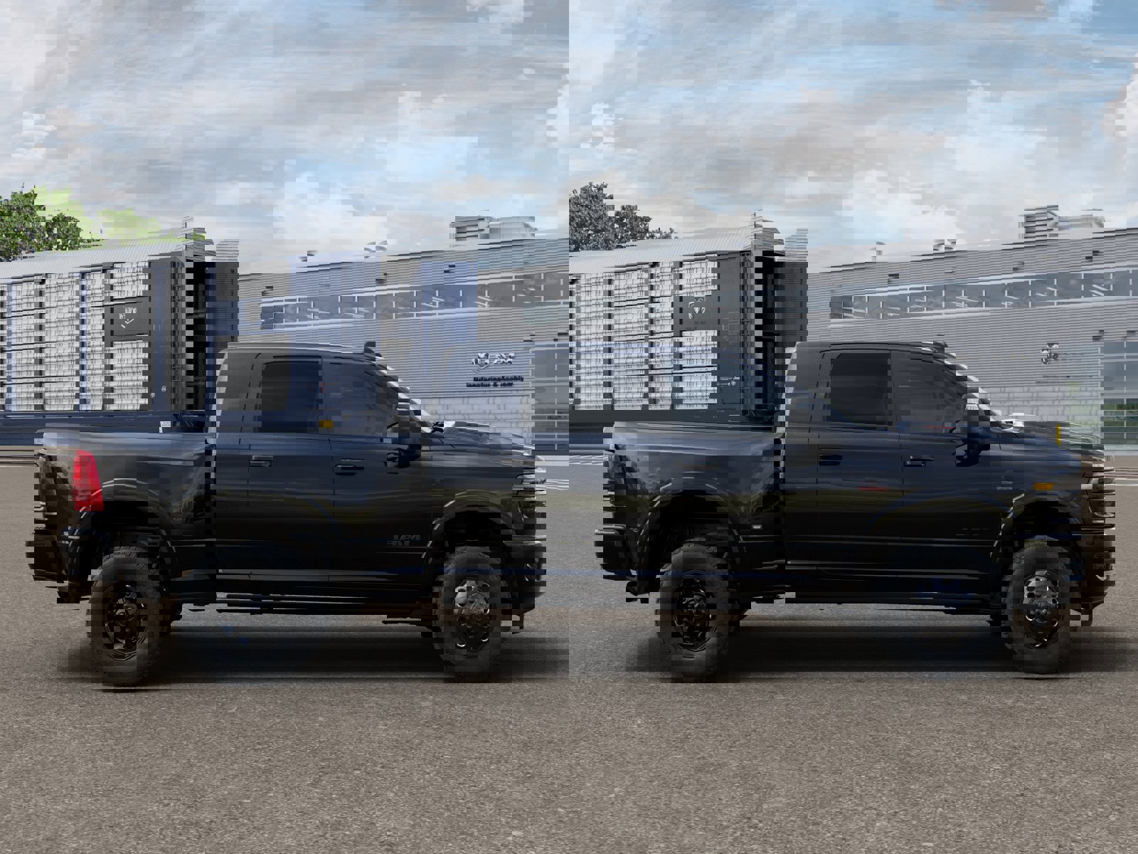 New 2026 RAM 3500 Limited image 12