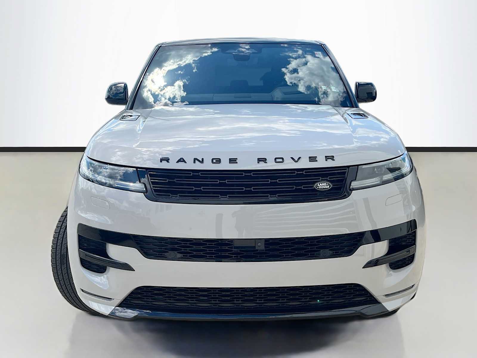 New 2026 Land Rover Range Rover Sport Dynamic SE AWD/4WD image 2