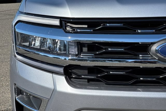 Used 2023 Ford Expedition Limited AWD/4WD image 48