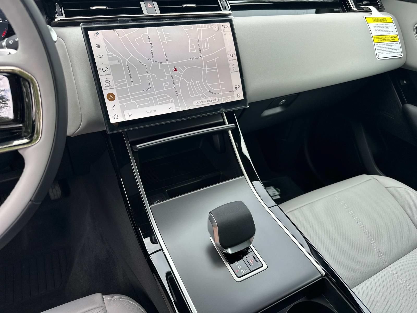New 2026 Land Rover Range Rover Velar S AWD/4WD image 14