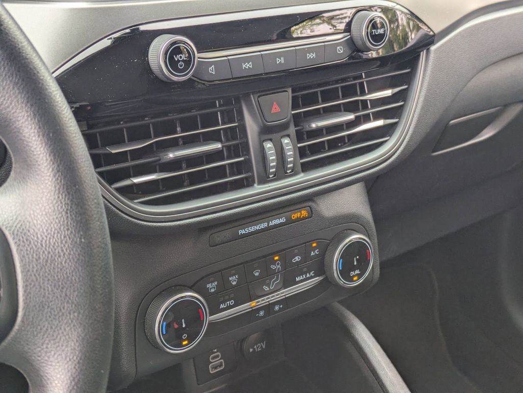 Used 2025 Ford Escape Active AWD/4WD image 22