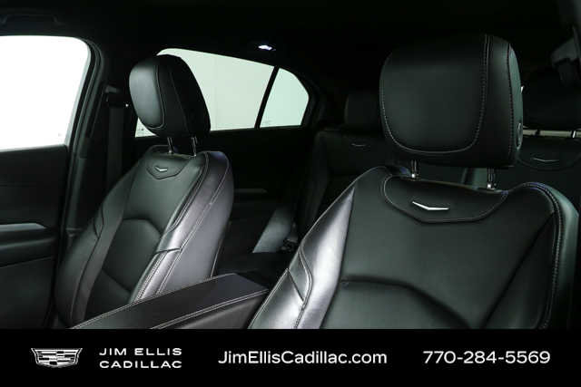 Used 2024 Cadillac XT4 Premium Luxury image 5