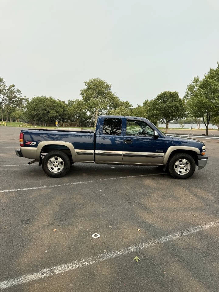 Used 2001 Chevrolet Silverado 1500 LS w/ Off-Road Chassis Pkg AWD/4WD image 9